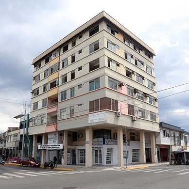 PROPIEDAD HORIZONTAL(CONSULTORIO) - edificio Ex Clínica Metropolitana